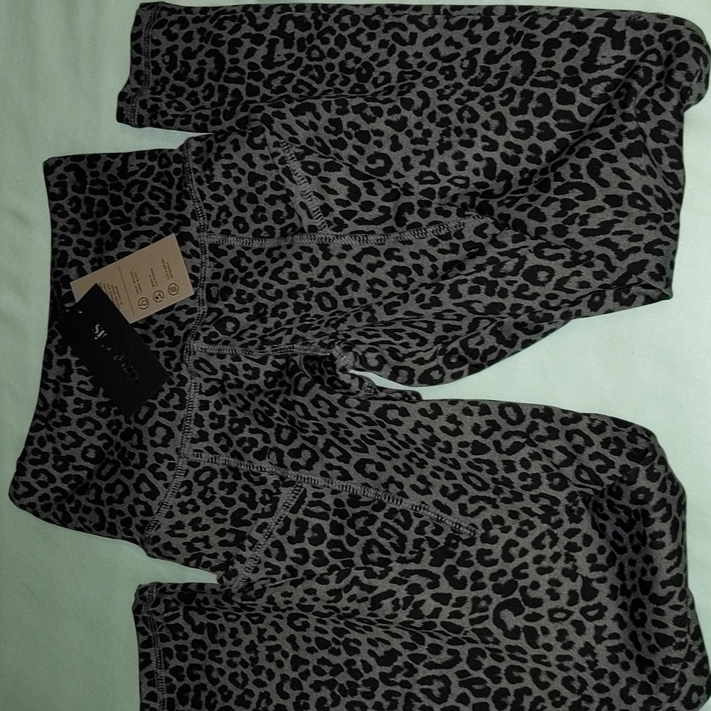 Strut This women's Flynn ankle leggings size small